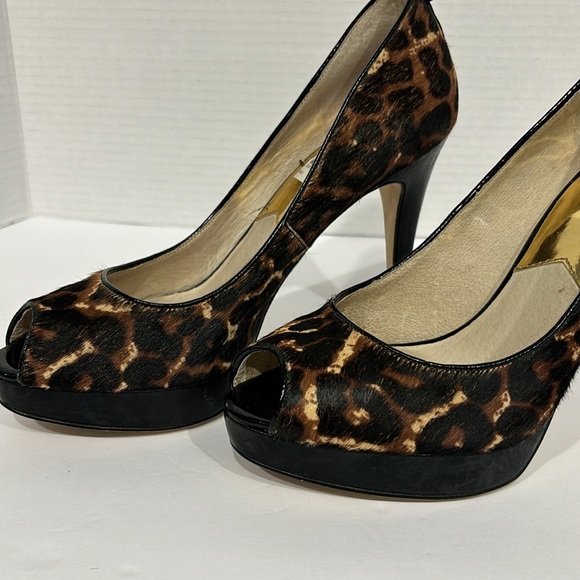 Michael Kors York Platform Cheetah Natural Haircalf Open Toe Pump Size 8 - Picture 14 of 14
